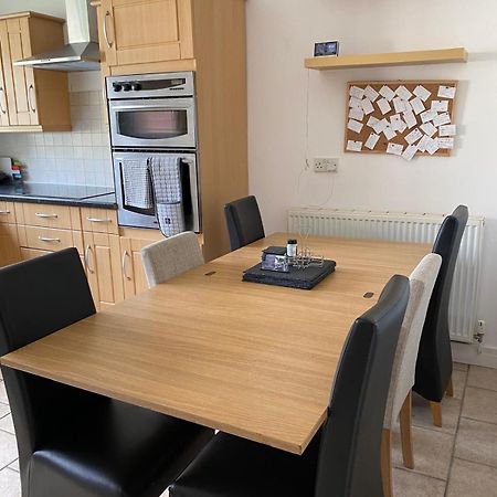란베리스 4-6 Guests In Centre Location With Stunning Views 빌라 외부 사진