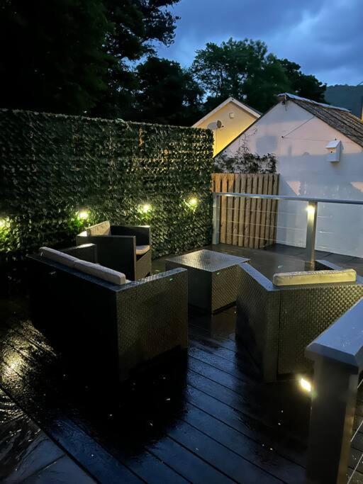 란베리스 4-6 Guests In Centre Location With Stunning Views 빌라 외부 사진
