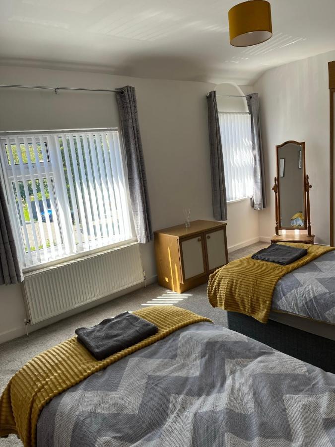 란베리스 4-6 Guests In Centre Location With Stunning Views 빌라 외부 사진