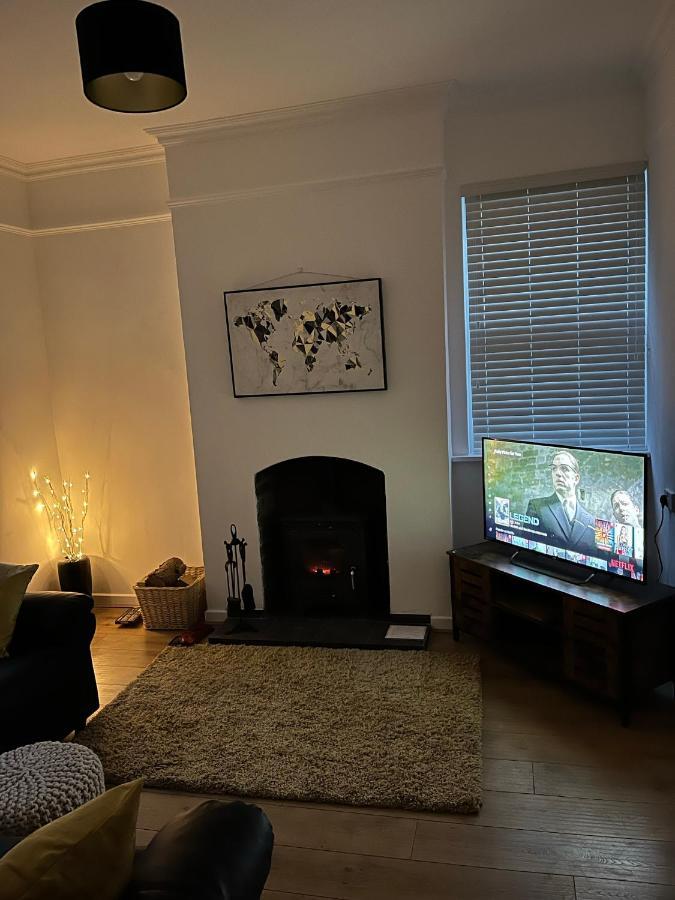 란베리스 4-6 Guests In Centre Location With Stunning Views 빌라 외부 사진