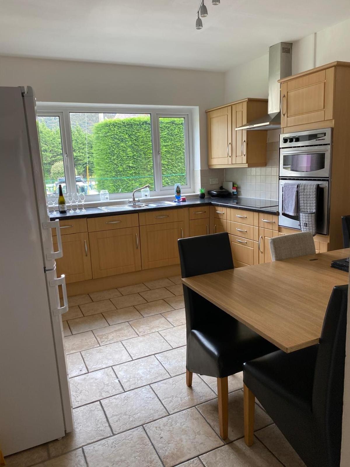 란베리스 4-6 Guests In Centre Location With Stunning Views 빌라 외부 사진
