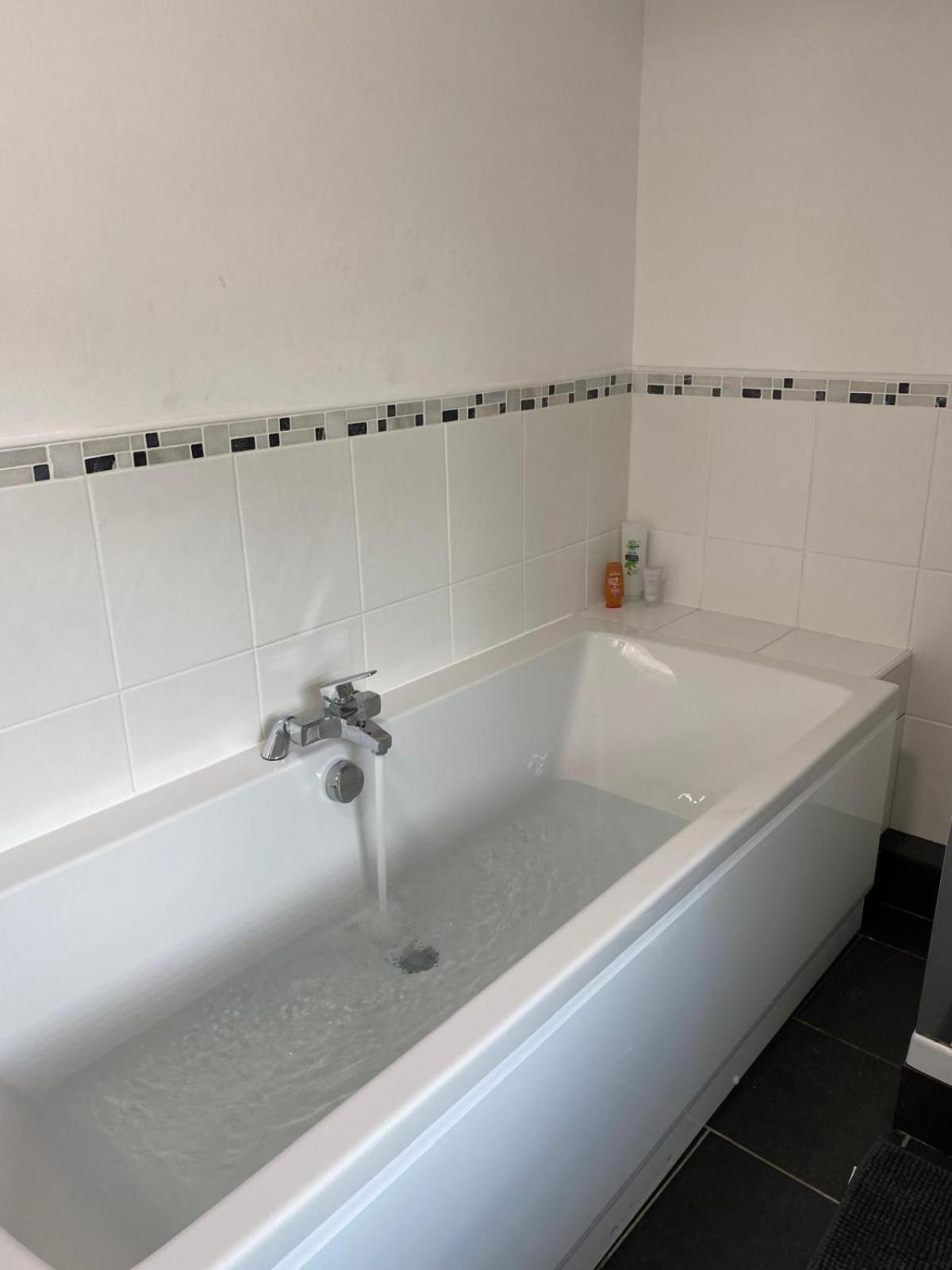 란베리스 4-6 Guests In Centre Location With Stunning Views 빌라 외부 사진